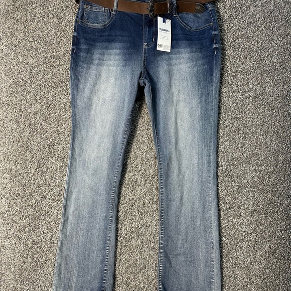 NWT women’s Wallflower slim bootcut jeans Sz 15 - Picture 4 of 7